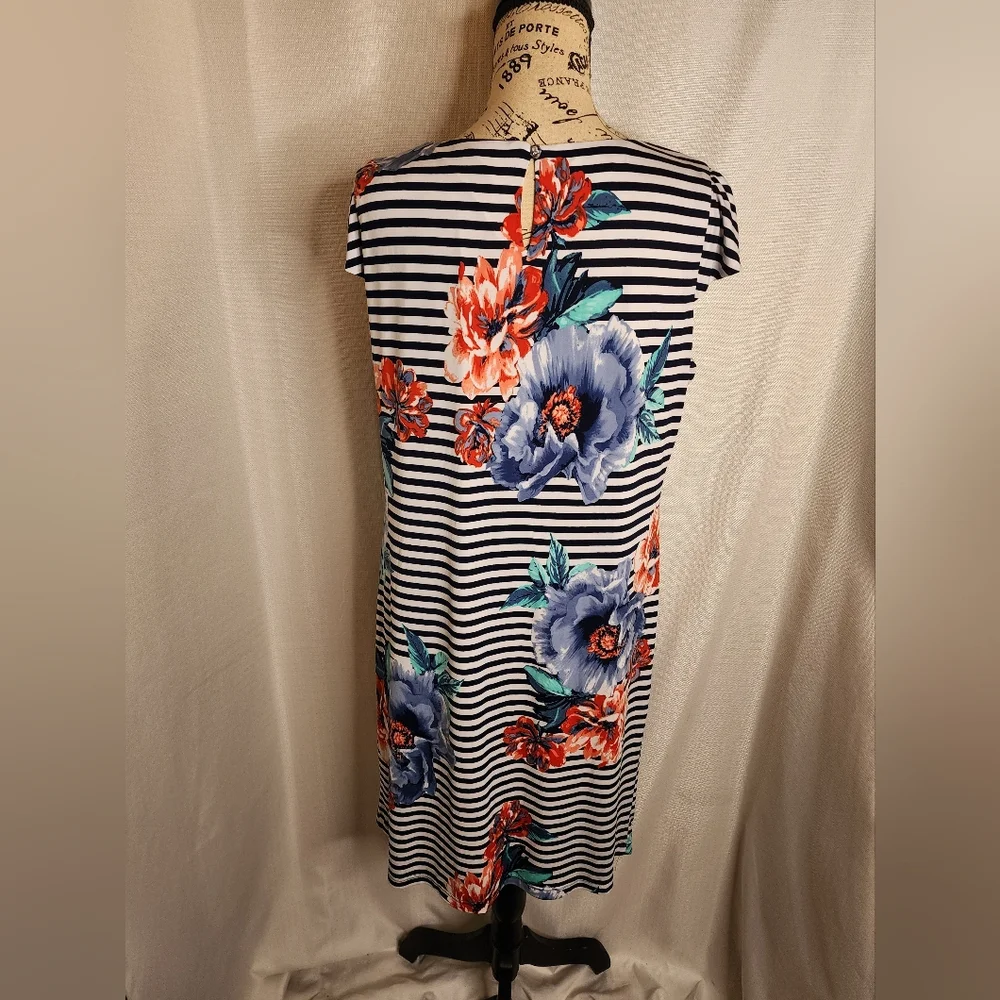 Estel Collection Dress - Picture 5 of 8